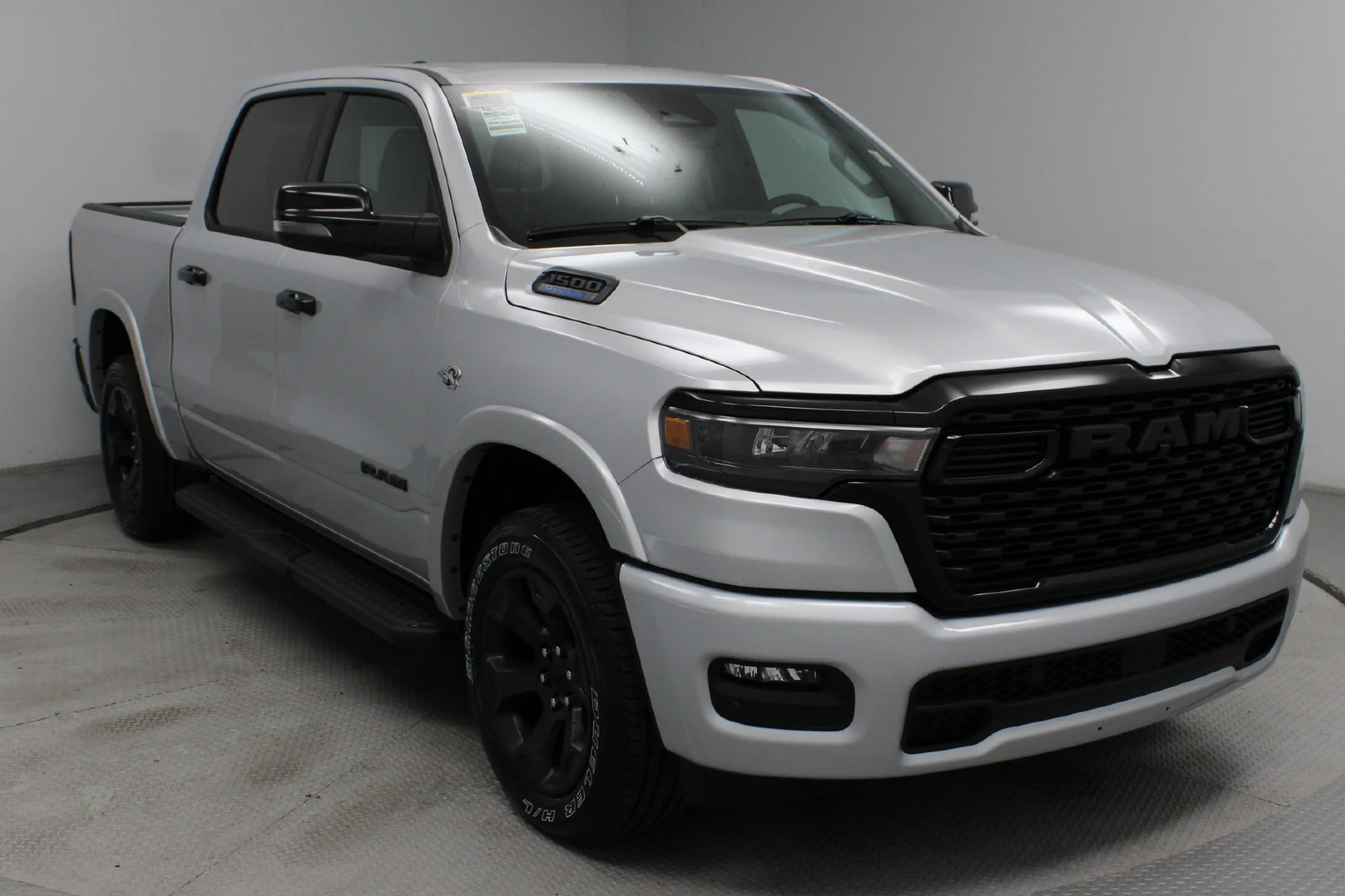 New 2026 Silver Zynith Exterior Paint RAM Big Horn 4x4 Crew Cab 5