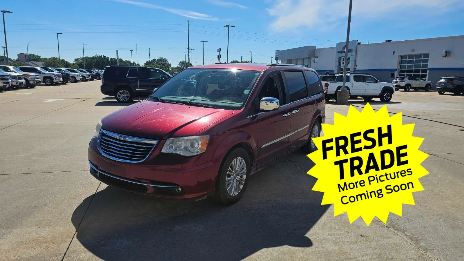 Used 2013  CHRYSLER  image 1