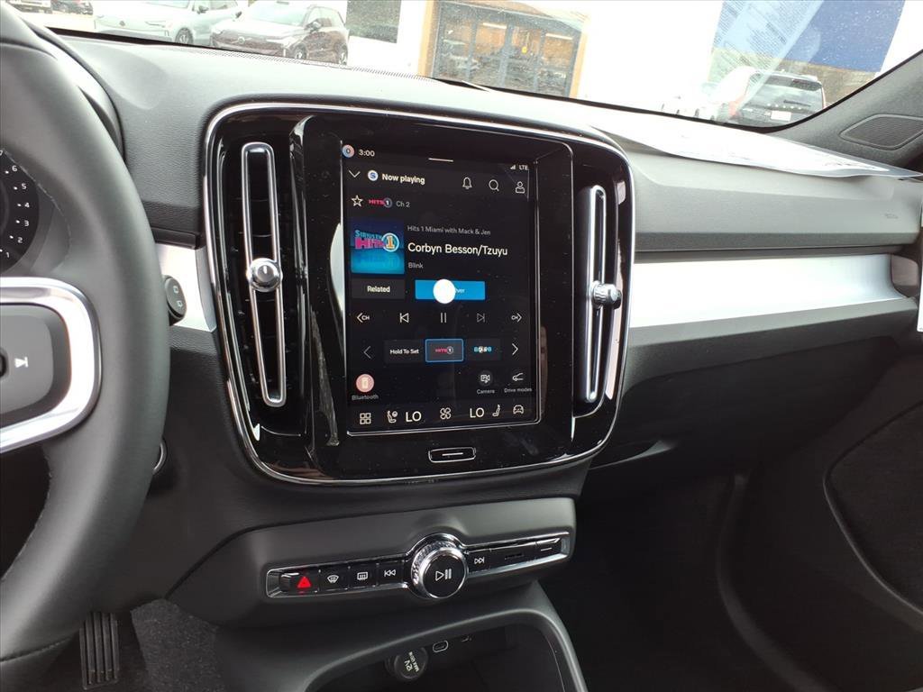 New 2026 Vapour Grey Volvo Ultra Black Edition image 19