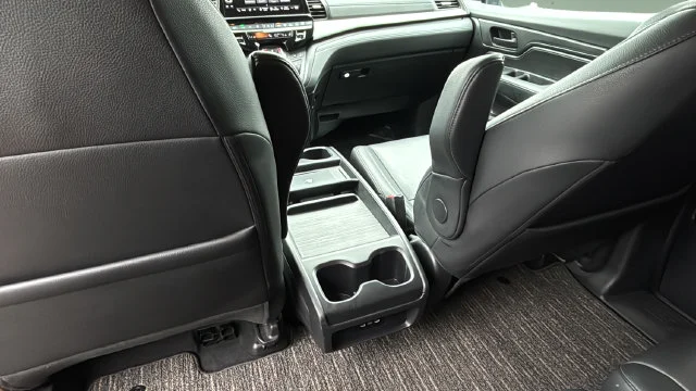 Used 2025  Honda EX-L image 21