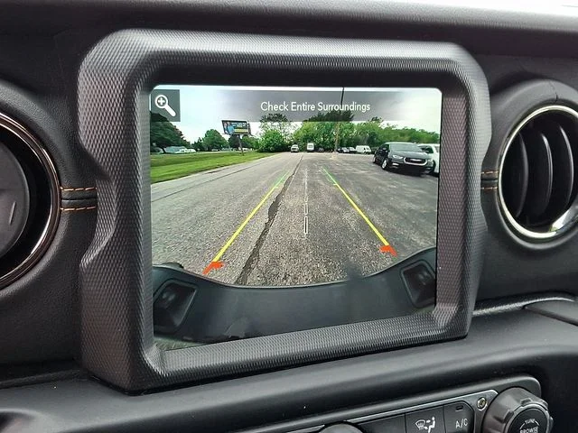 Used 2022 Gray Jeep Overland image 16