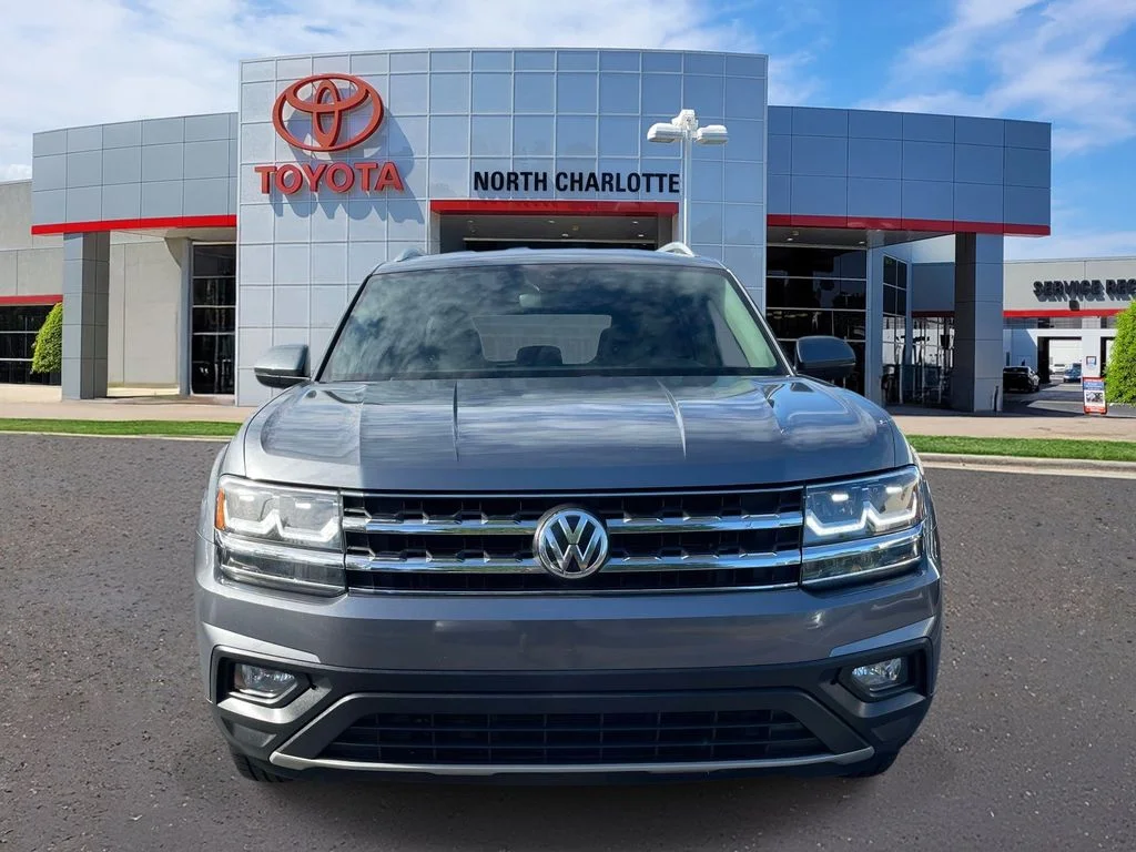 Used 2018 Volkswagen Atlas SE w/Tech with VIN 1V2DR2CA7JC561169 for sale in Huntersville, NC