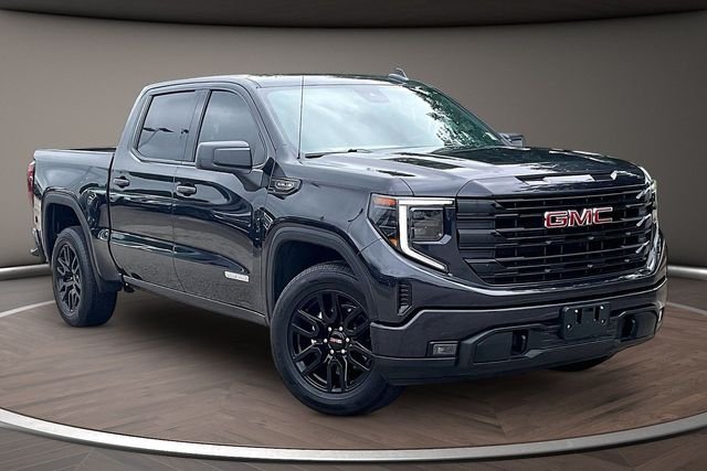 Used 2023 Silver GMC Elevation image 10