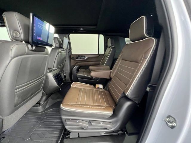 New 2026 Glacier White Tricoat GMC Denali Ultimate image 13