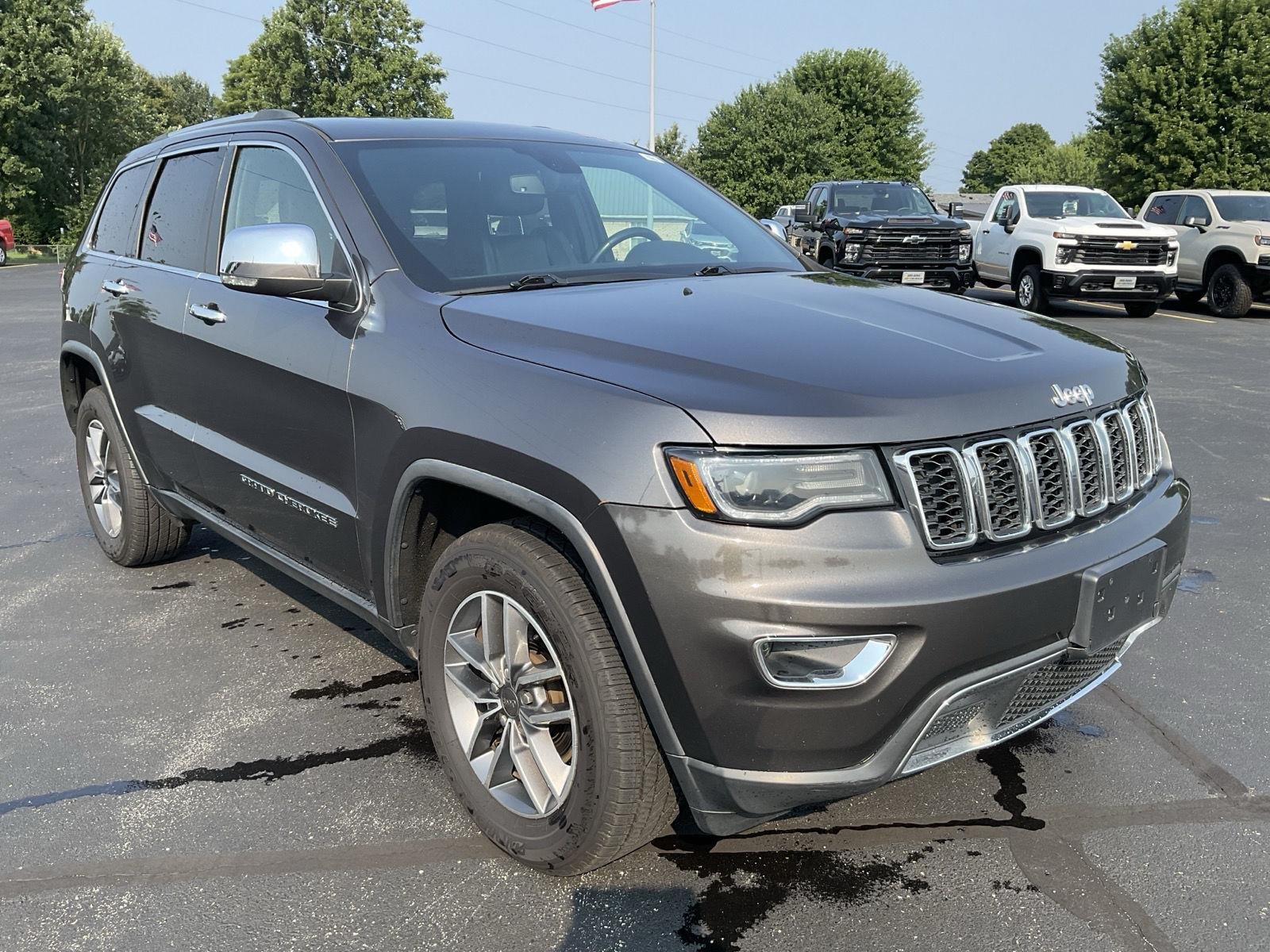 Used 2020 Diamond Black Crystal Pearlcoat Jeep Limited image 5