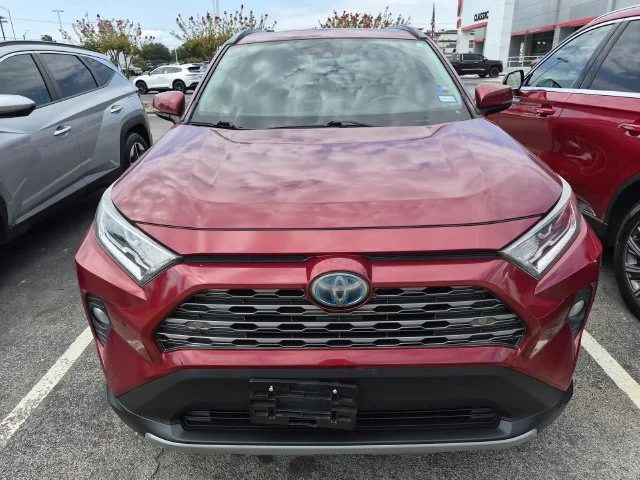 Used 2019 Pearl Toyota Limited image 2