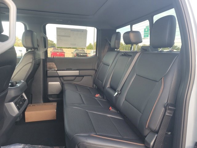 New 2027 Gray Metallic Ford Lariat image 25