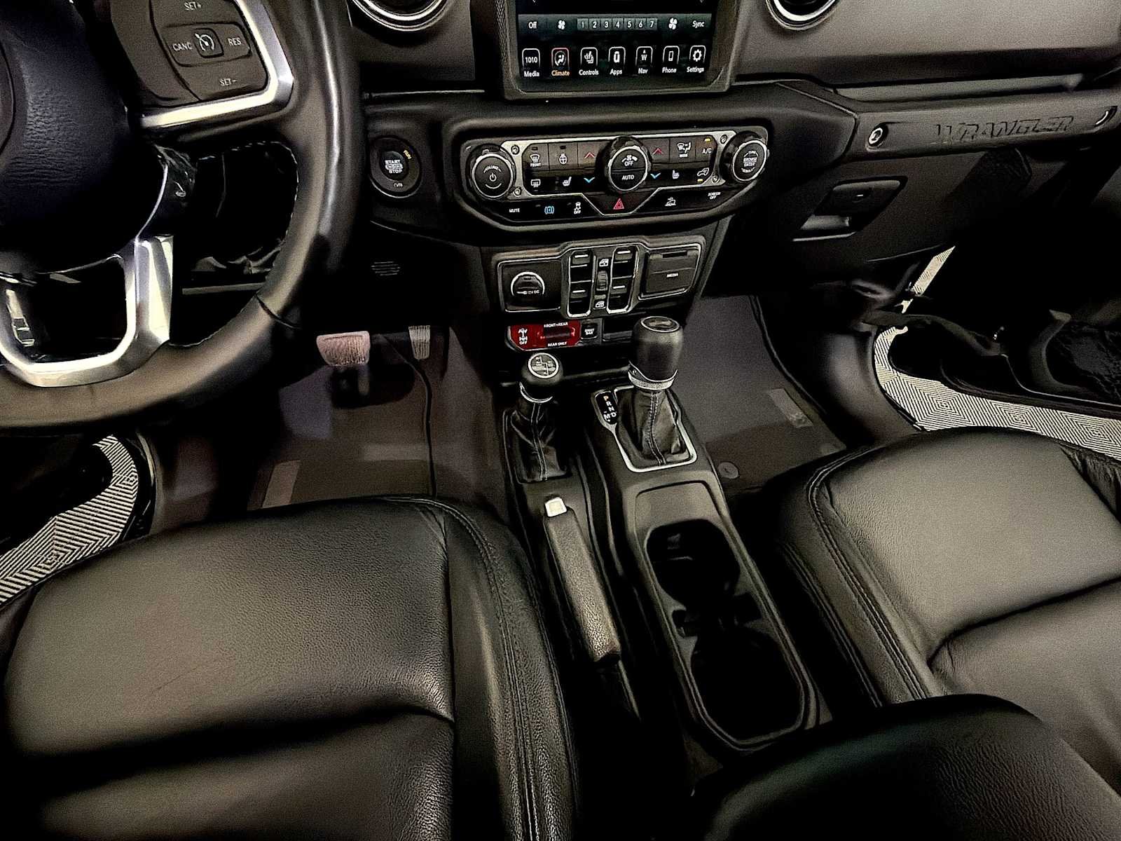 Used 2023 Black Clearcoat Jeep Rubicon image 18