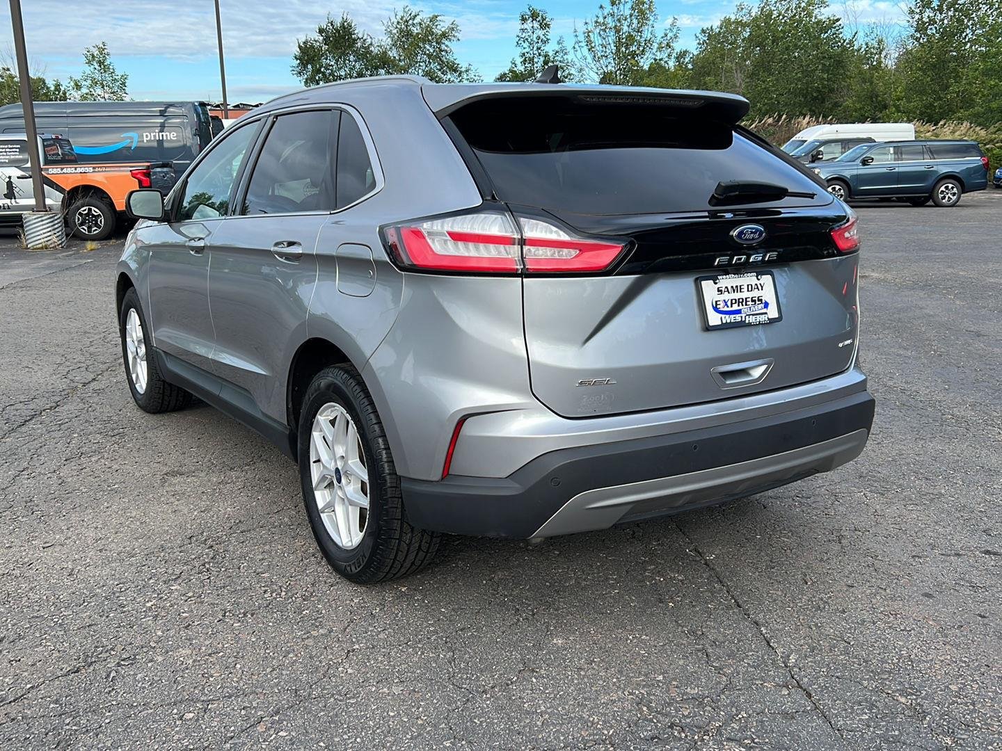 Used 2021 Iconic Silver Ford SEL image 5