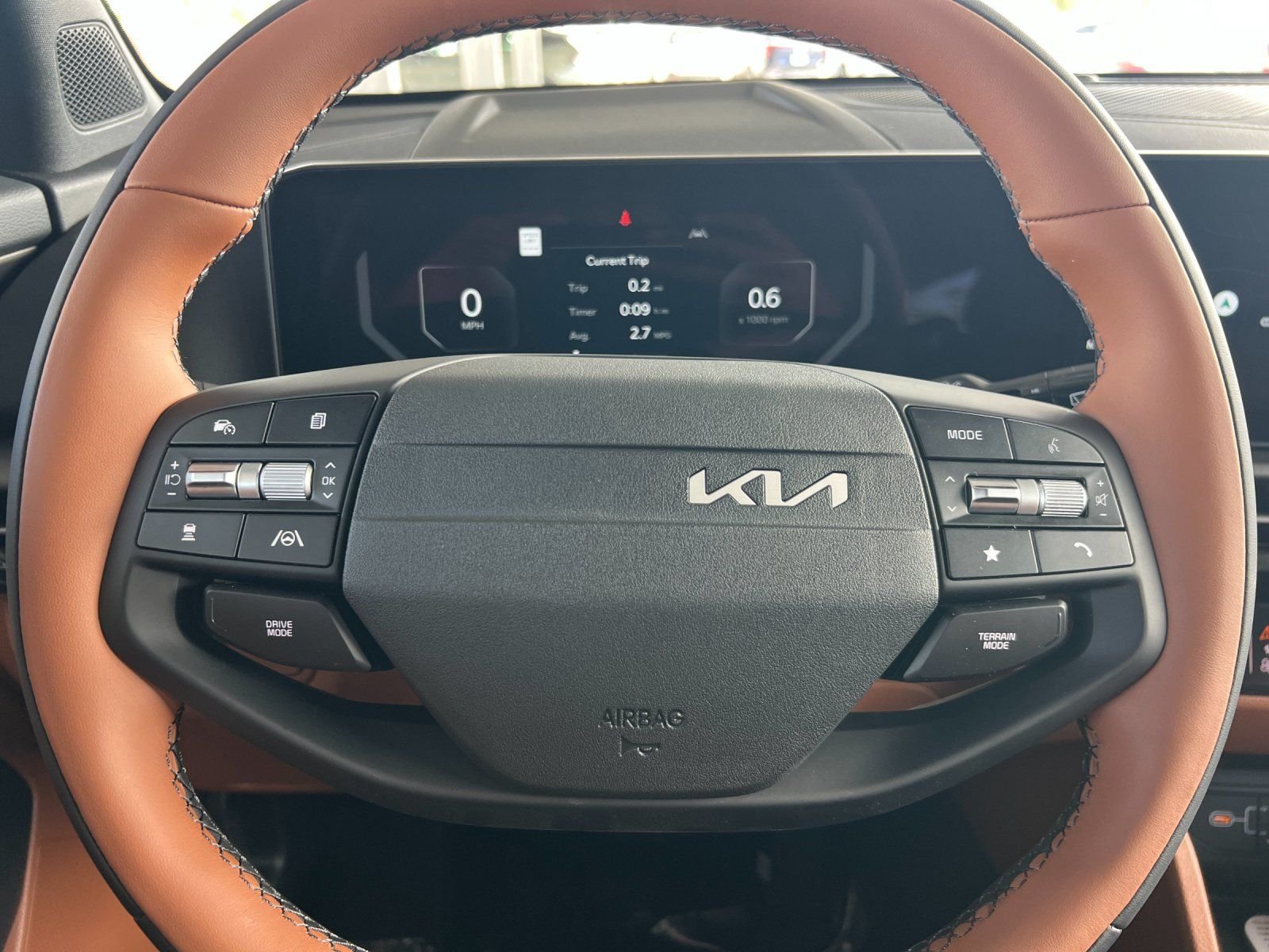 New 2026 Glacial White Pearl Kia X-Line image 27