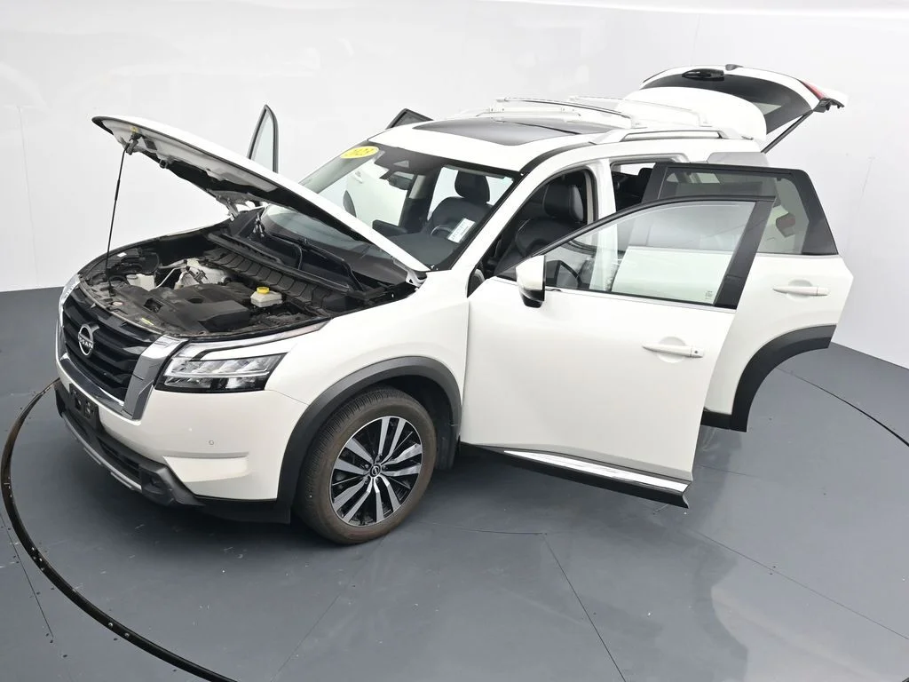 2023 Nissan Pathfinder Platinum - Photo 44
