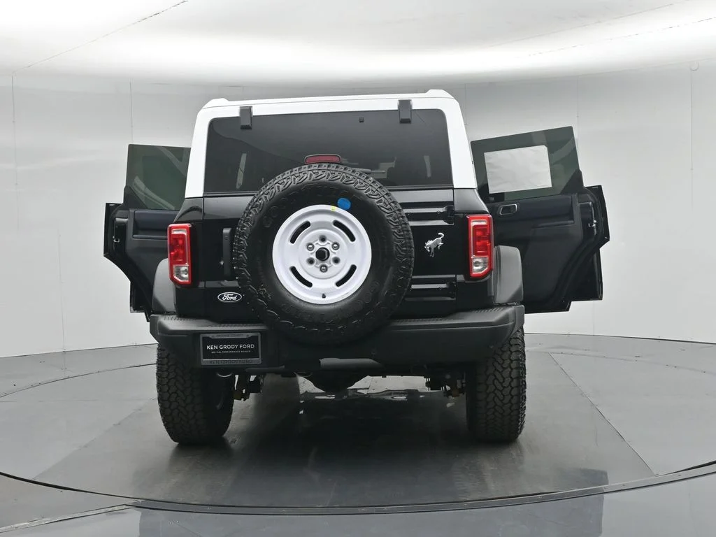 New 2026 Shadow Black Ford Heritage Edition image 32