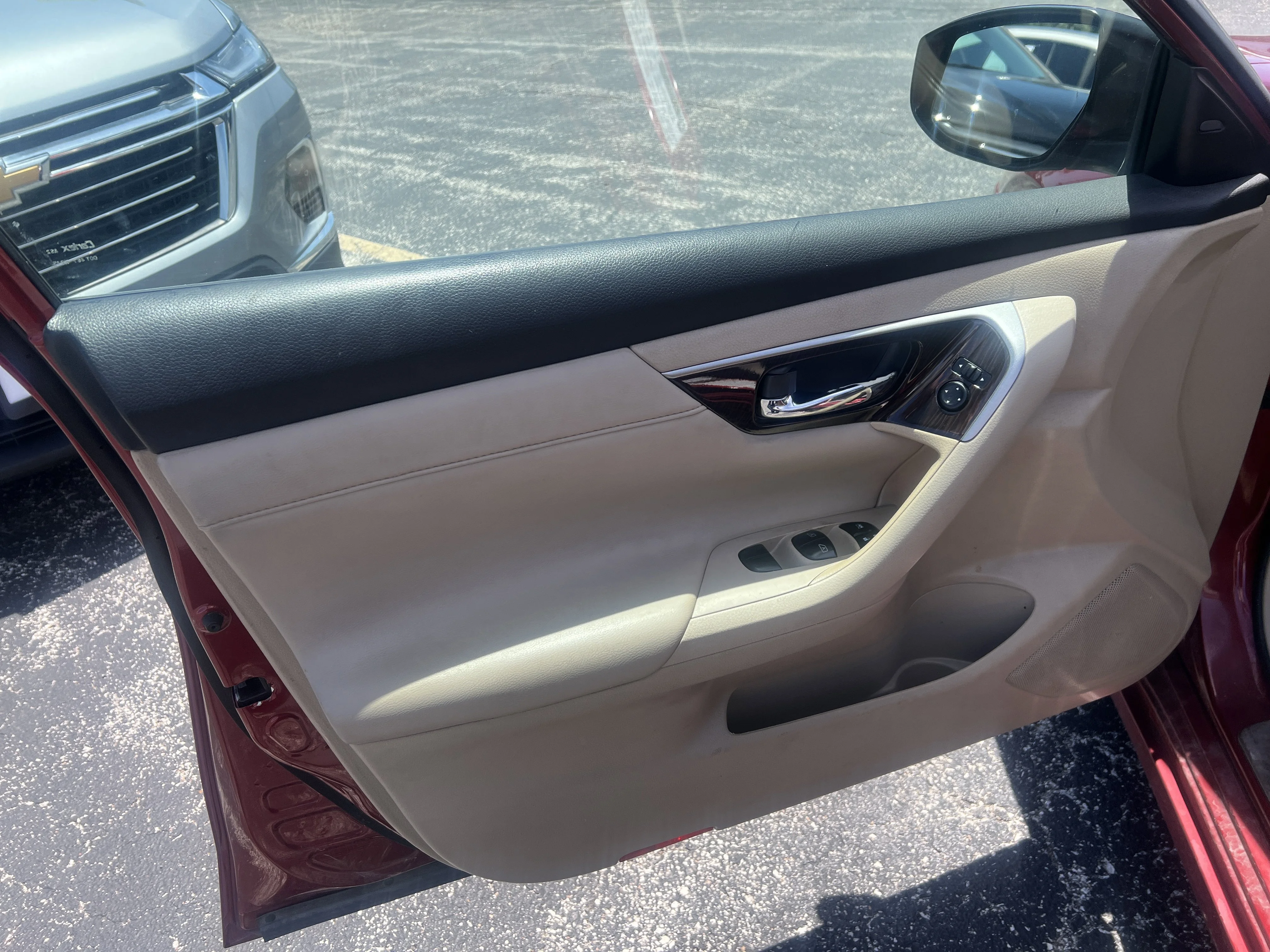 Used 2014 Cayenne Red Metallic Nissan 2.5 SL image 8