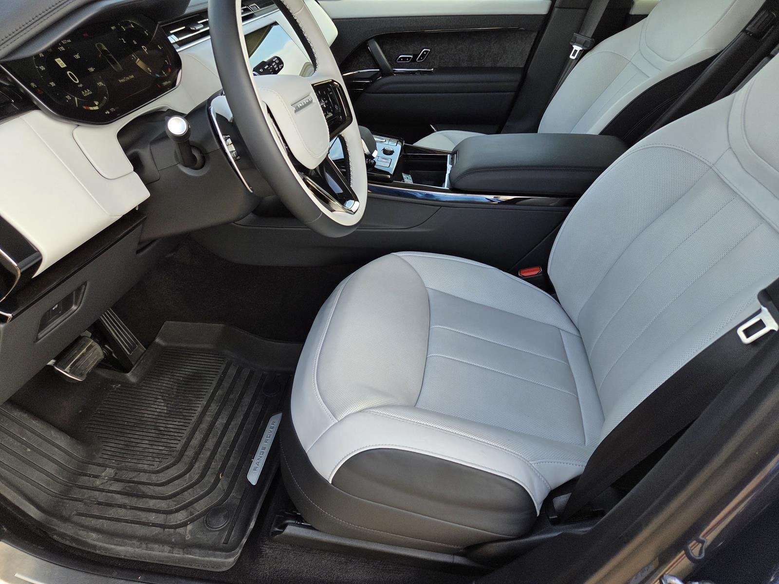 Used 2023 Varesine Blue Metallic Land Rover First Edition image 31