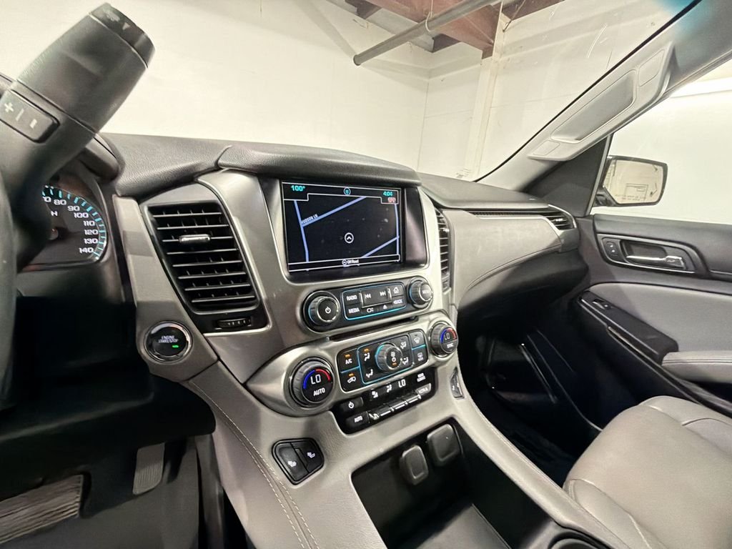 Used 2016 SILVER ICE METALLIC Chevrolet LT image 18