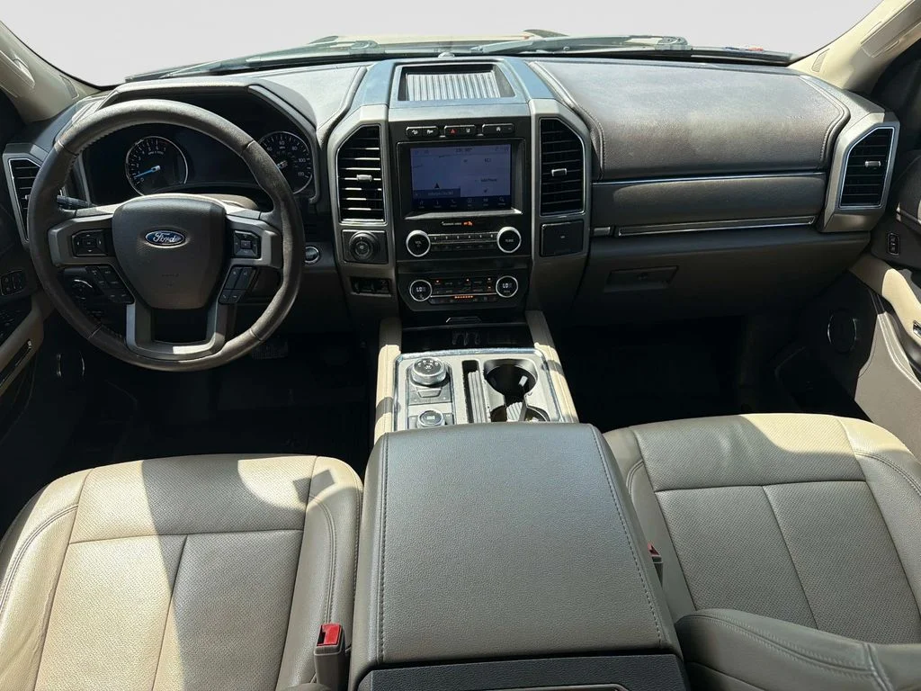 Used 2020 Red Ford XLT image 16