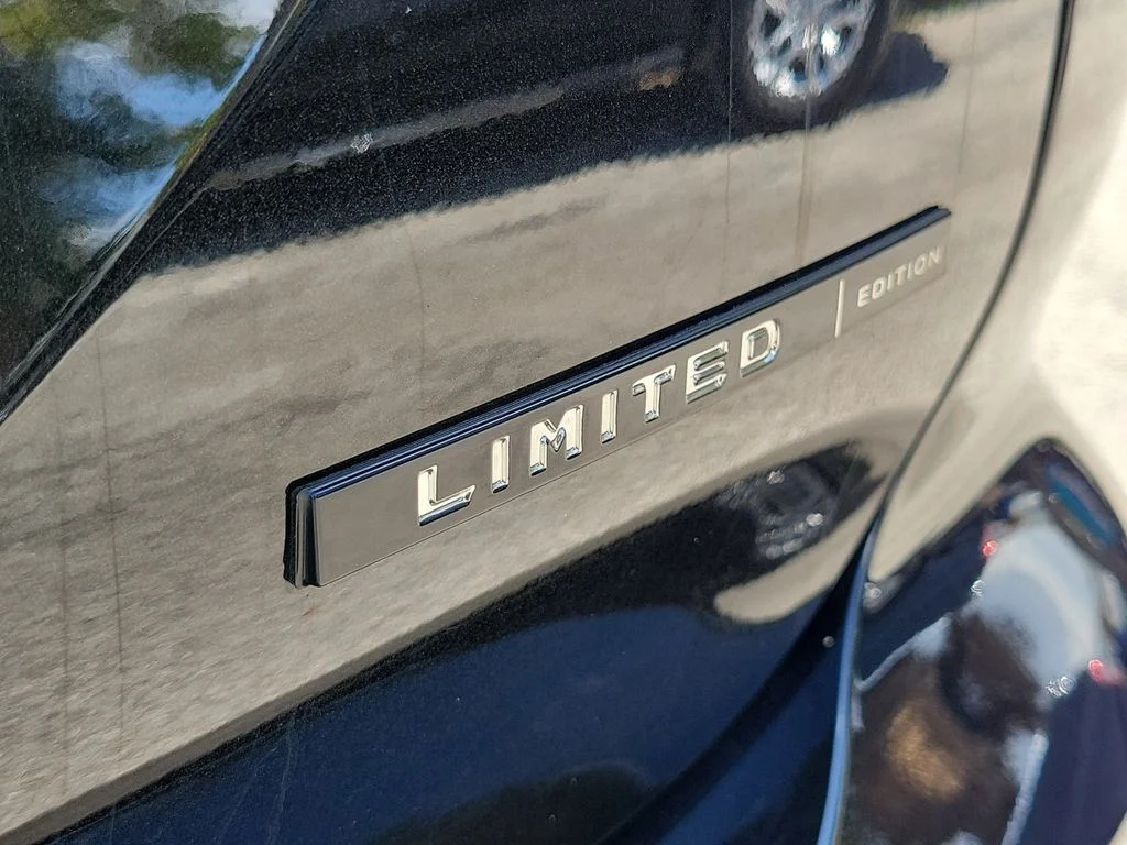 New 2026 Black Mitsubishi LE 1.5T 2WD image 11