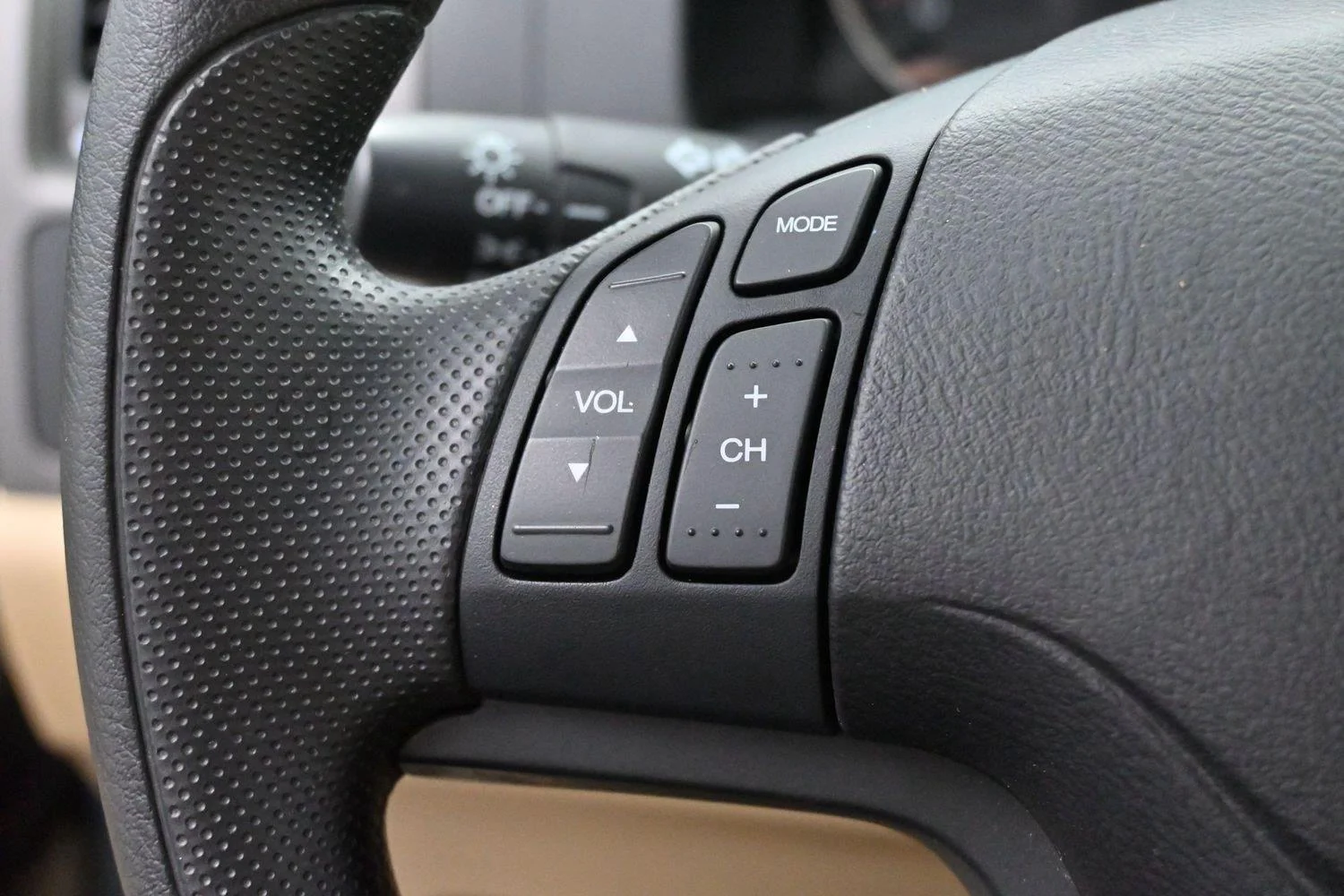 Used 2011 Opal Sage Metallic Honda SE image 16
