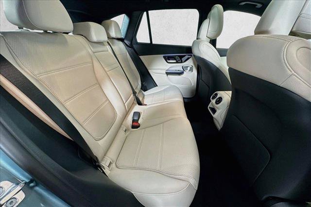 New 2026 Verde Silver Metallic Mercedes-Benz GLC 300 image 55