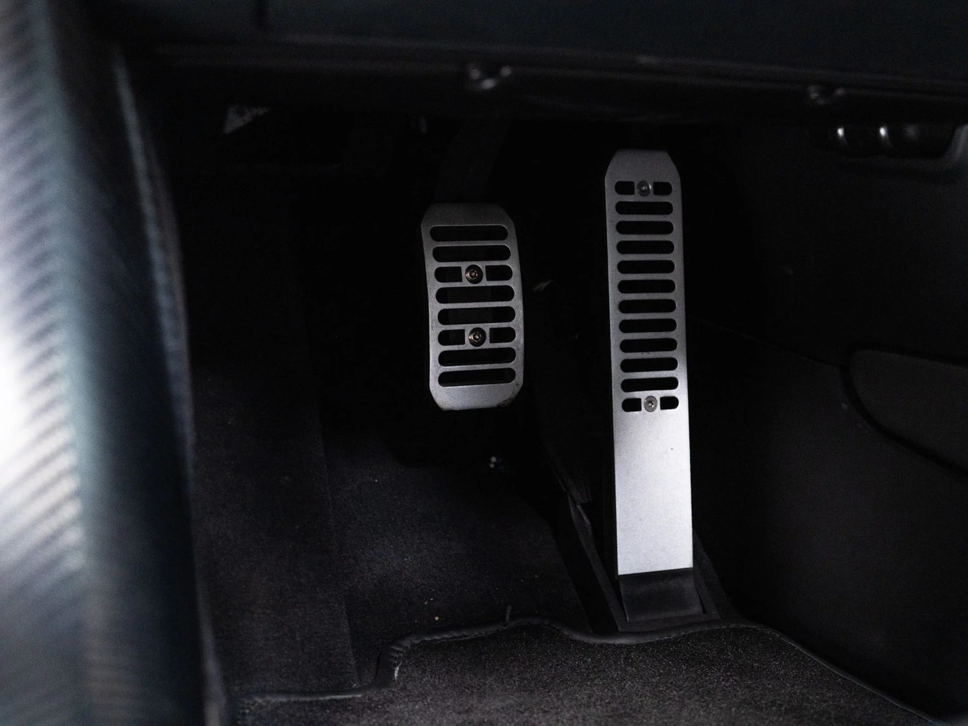Used 2018 Quartz McLaren Luxury image 40