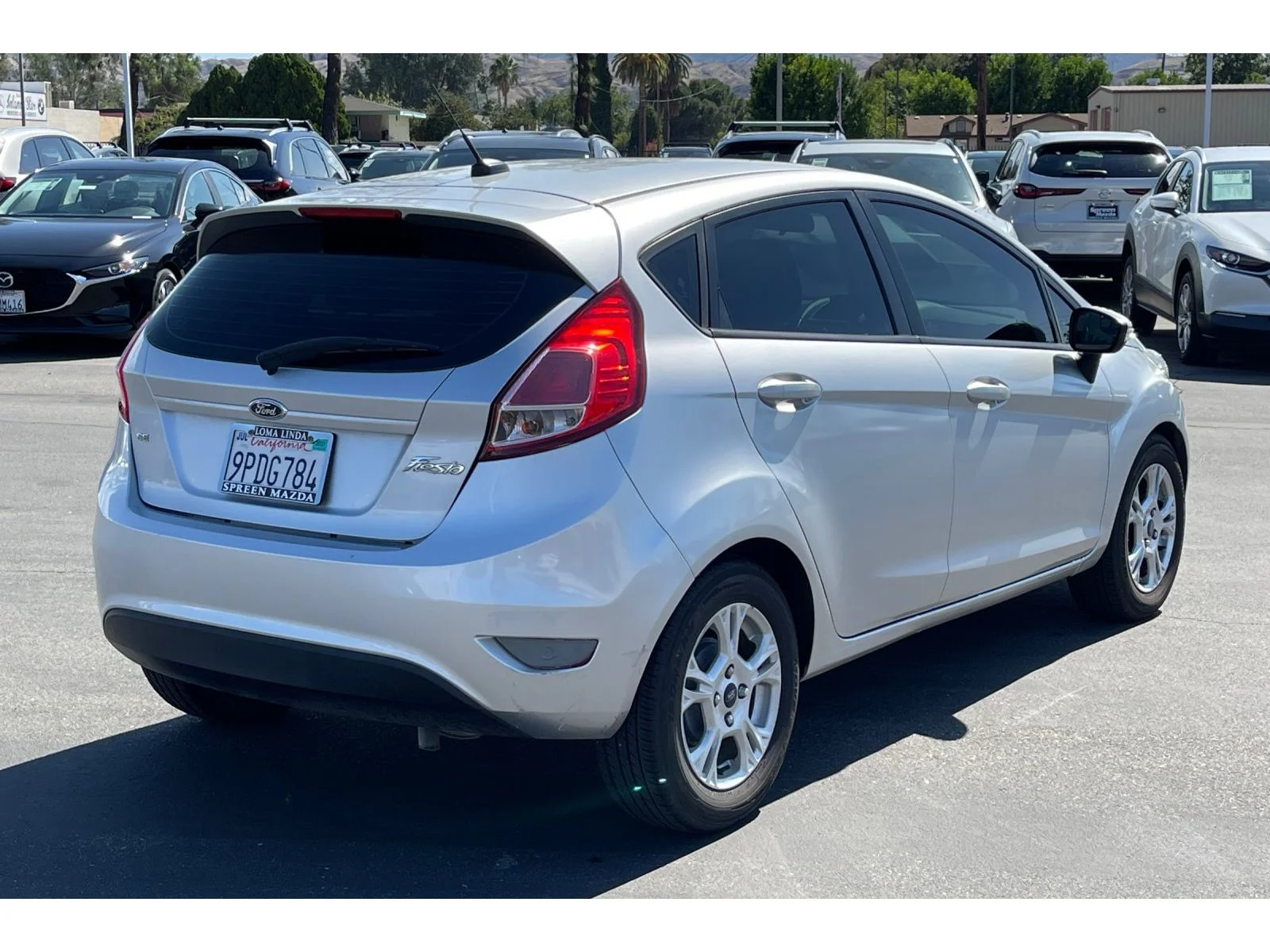 Used 2014 Ingot Silver Metallic Ford SE image 7