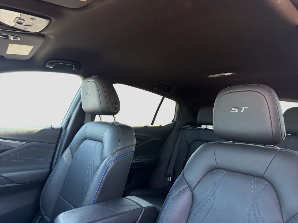 2025 Buick Envista Sport Touring - Photo 24