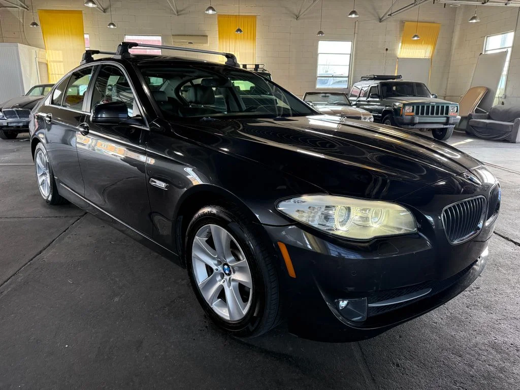 Used 2013 Gray BMW 528i image 16
