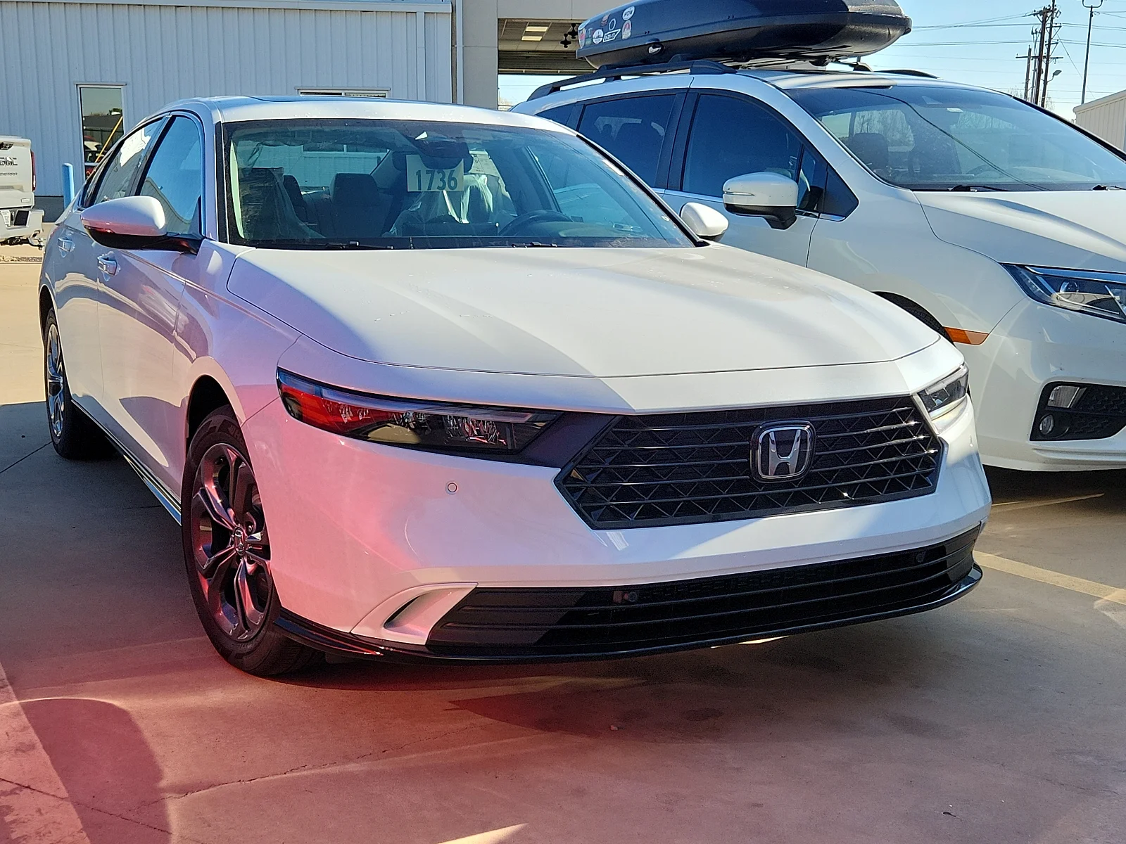 New 2025 Platinum White Pearl Honda Hybrid EX-L image 14