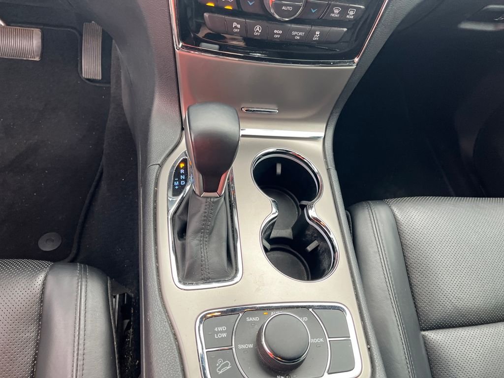 Used 2021 Gray Jeep Limited image 19
