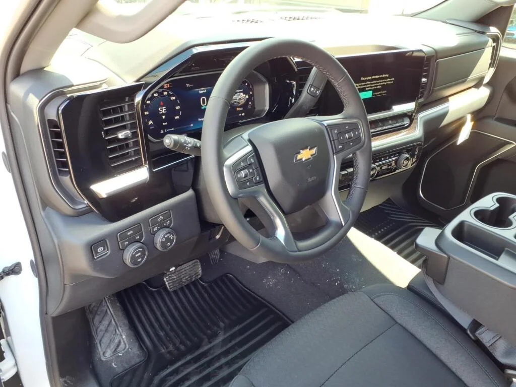 New 2026 Summit White Chevrolet LT image 8