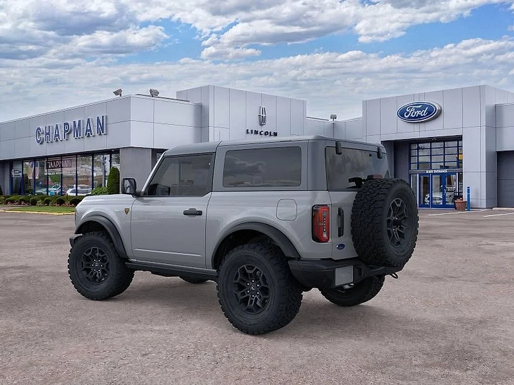 New 2026 Avalanche Gray Ford Badlands® image 4