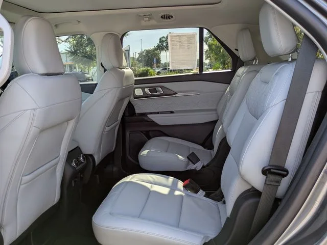 Certified Used 2025 Gray Metallic Ford Platinum image 14