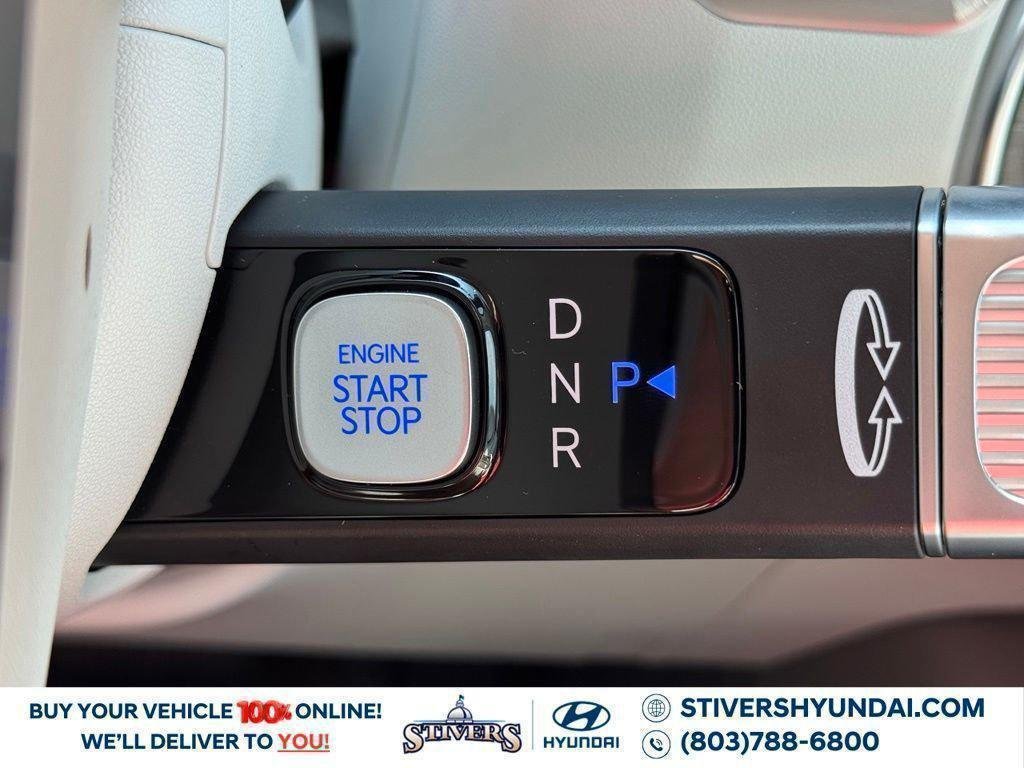 New 2027 White Hyundai Limited FWD image 40