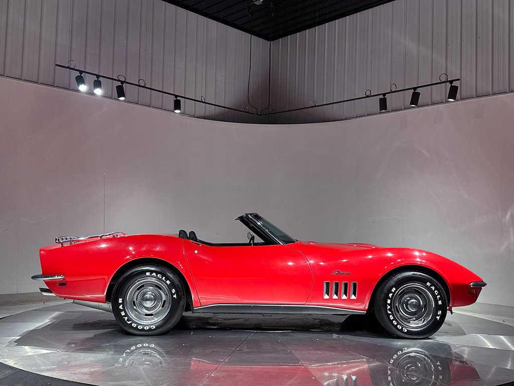 Used 1969 Red Chevrolet  image 4