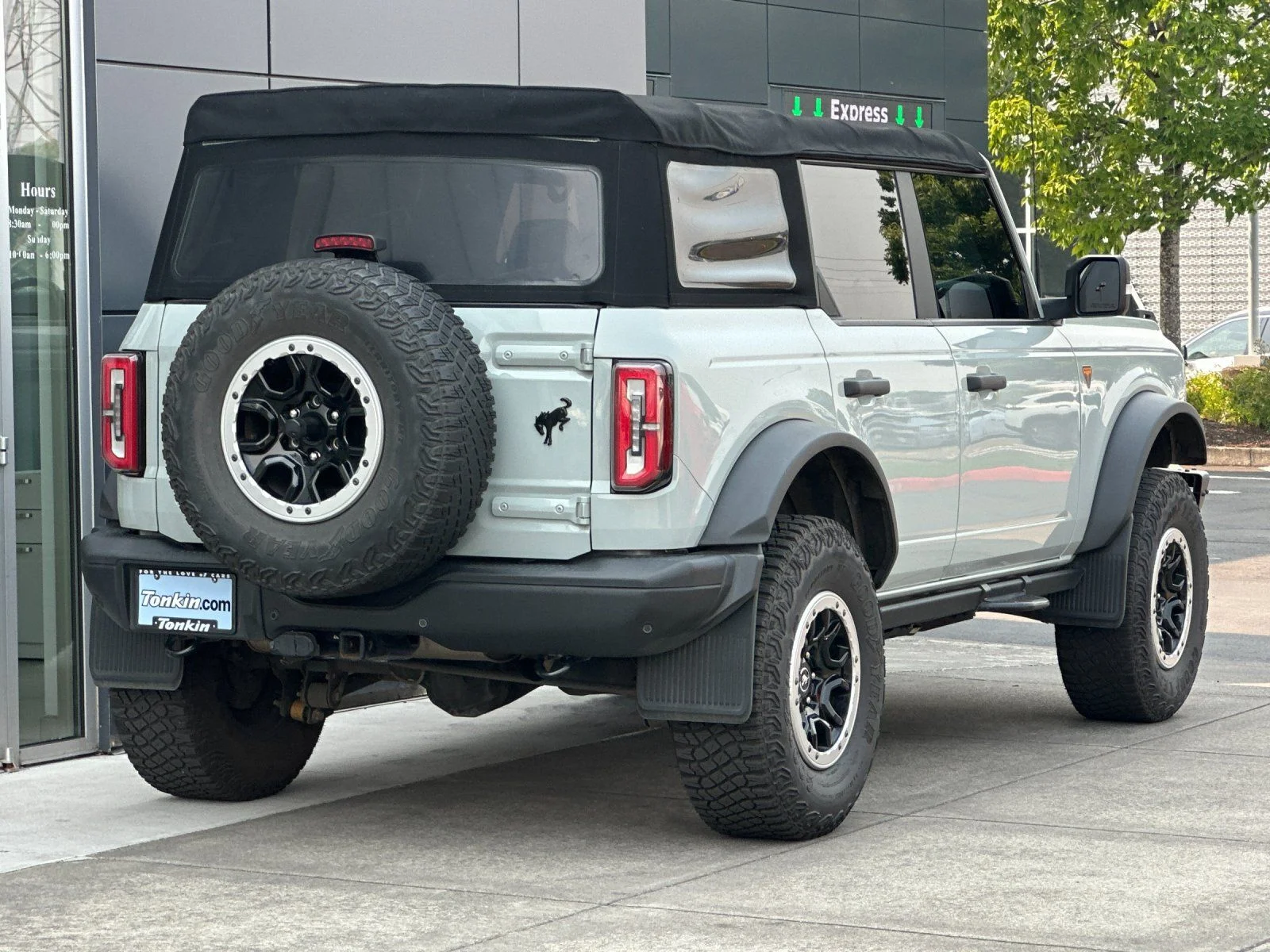 Used 2021 Cactus Gray Ford  image 3