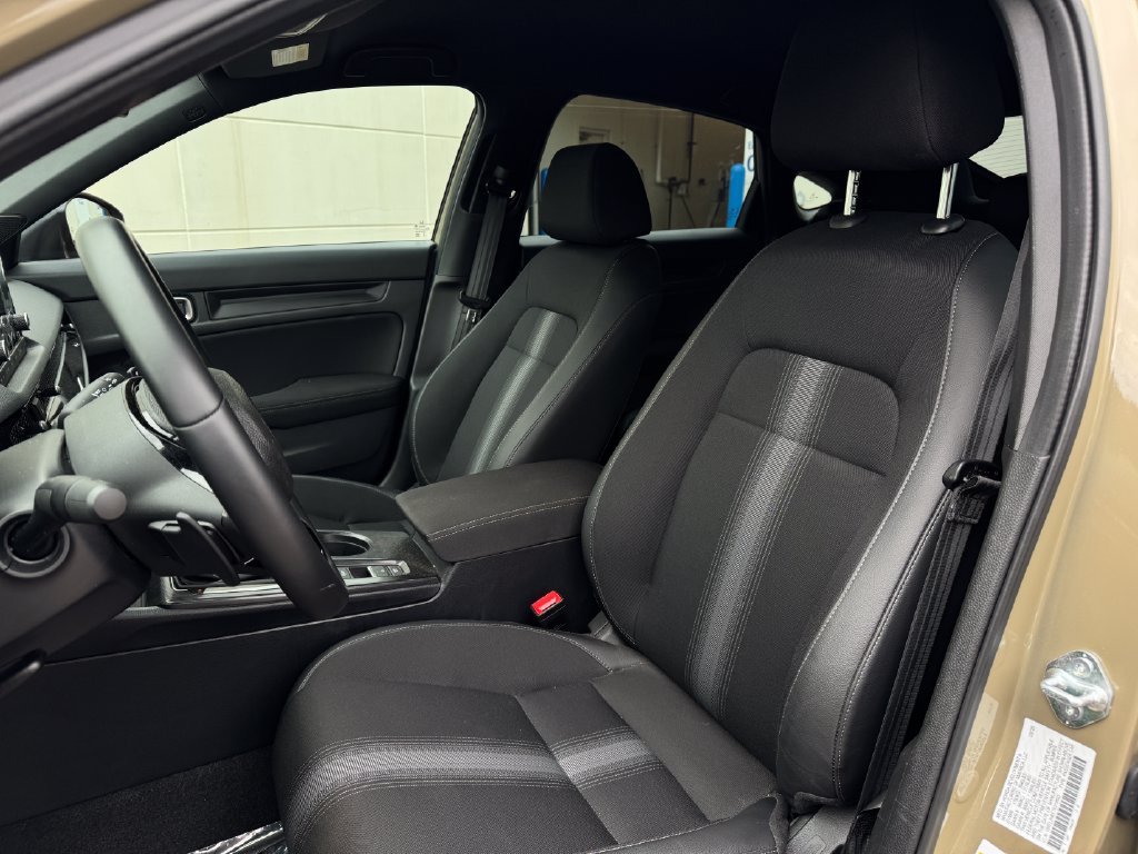 2026 Honda Civic Hatchback Sport - Photo 8