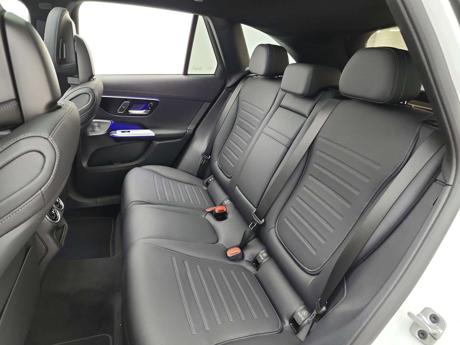 New 2026 Polar White Mercedes-Benz GLC 300 SUV image 40