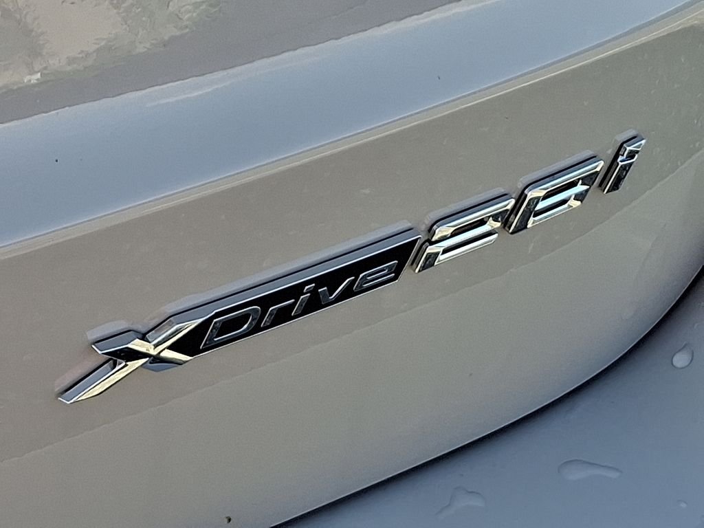 New 2027 Dune Grey Metallic BMW xDrive28i image 12
