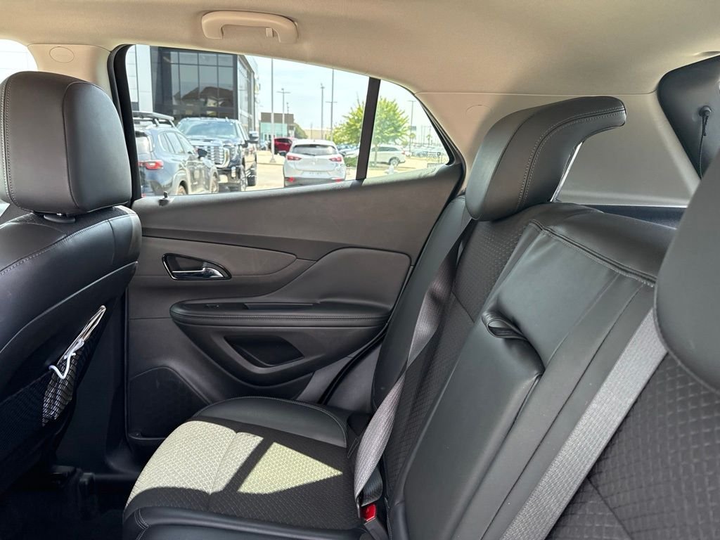 Used 2019 Silver Buick Preferred image 10