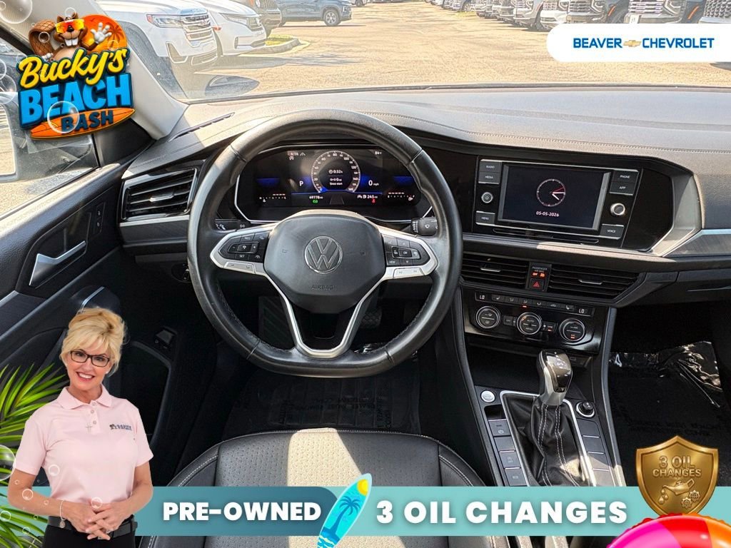 Used 2024  Volkswagen SE image 16