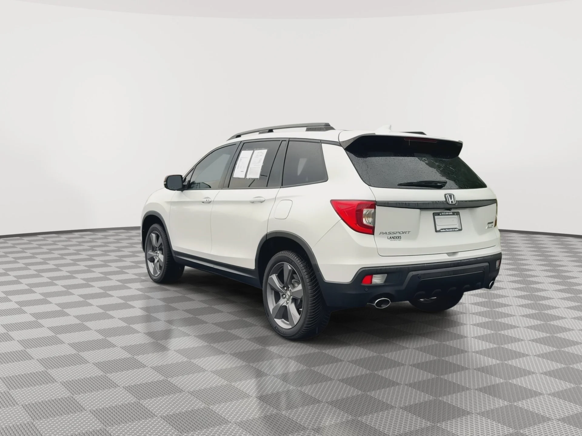 Used 2021 Platinum White Pearl Honda Touring image 6