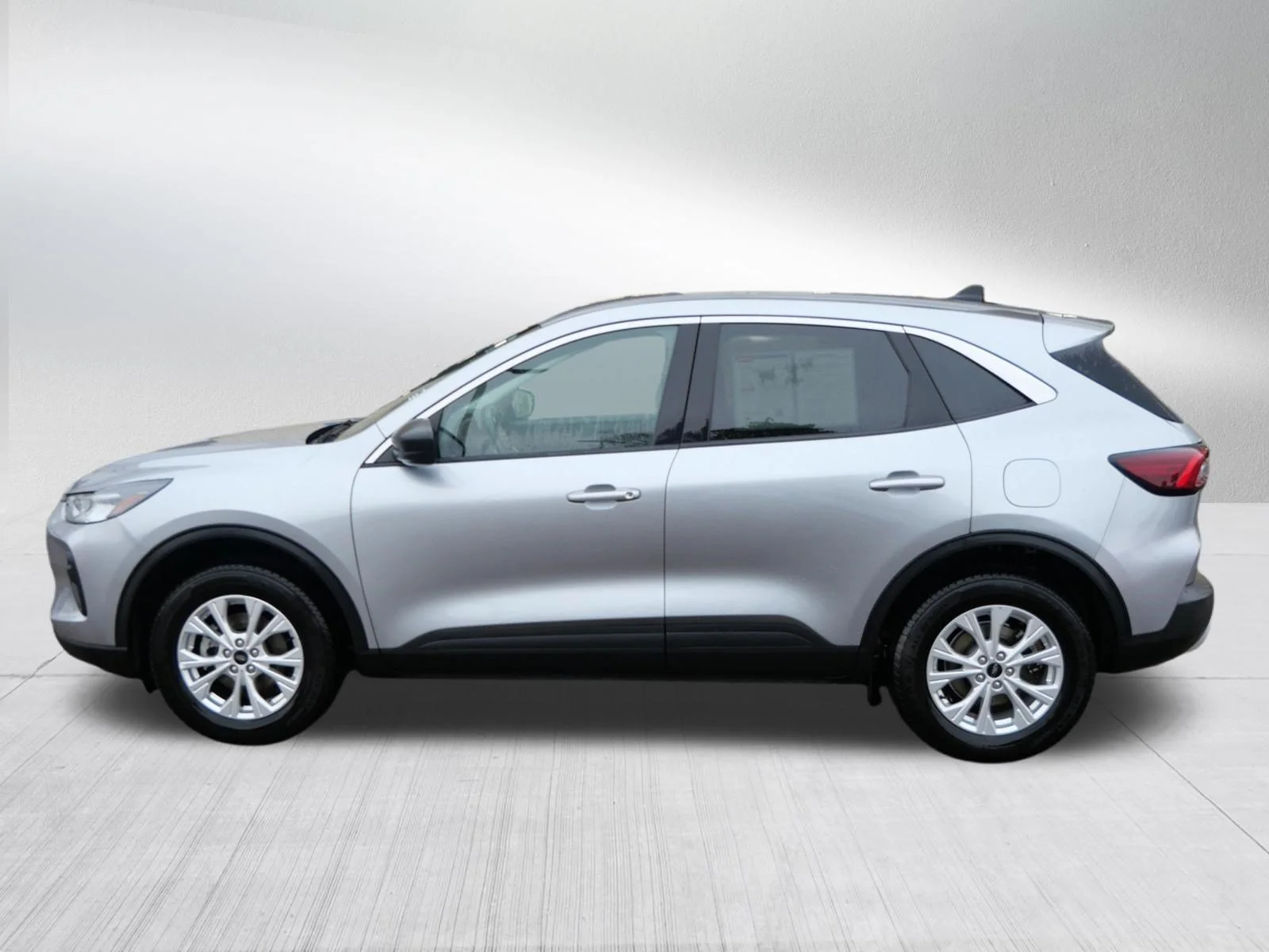 Certified Used 2024 Iconic Silver Metallic Ford Active image 4