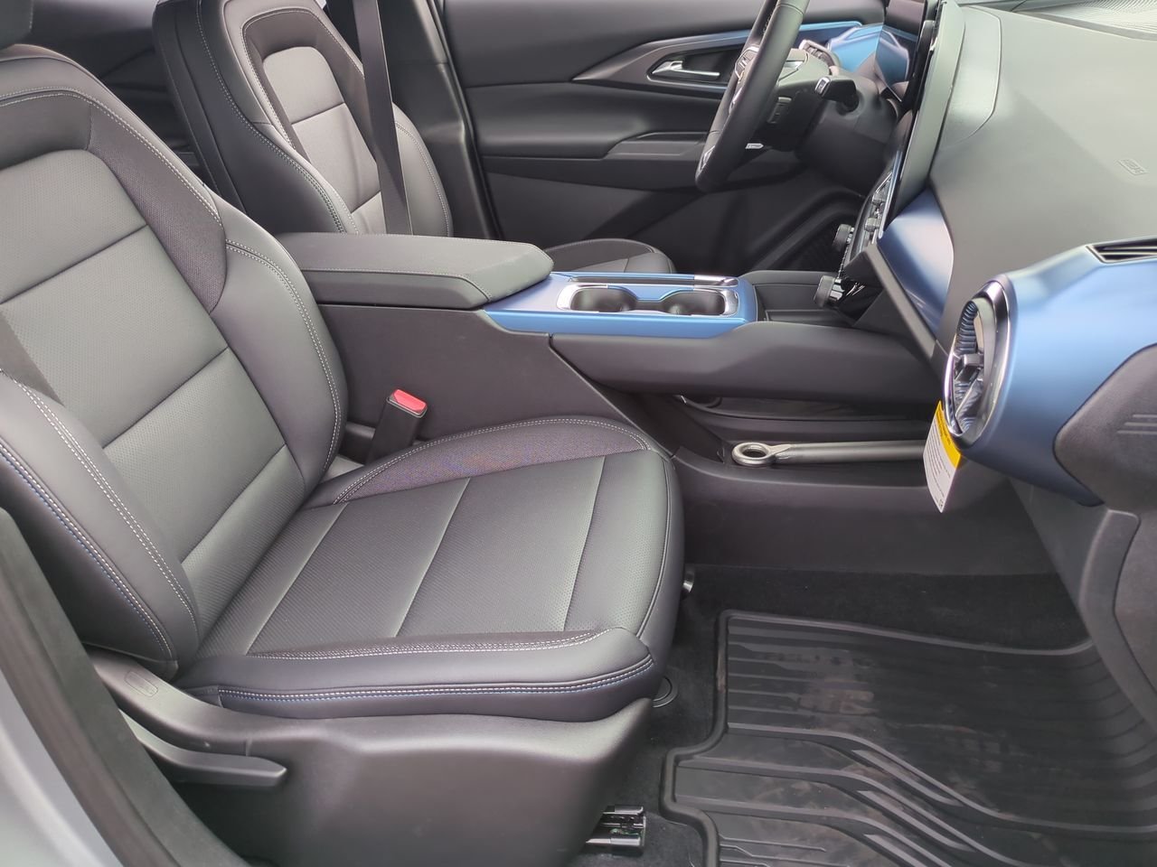 2026 Chevrolet Equinox EV 2LT - Photo 26