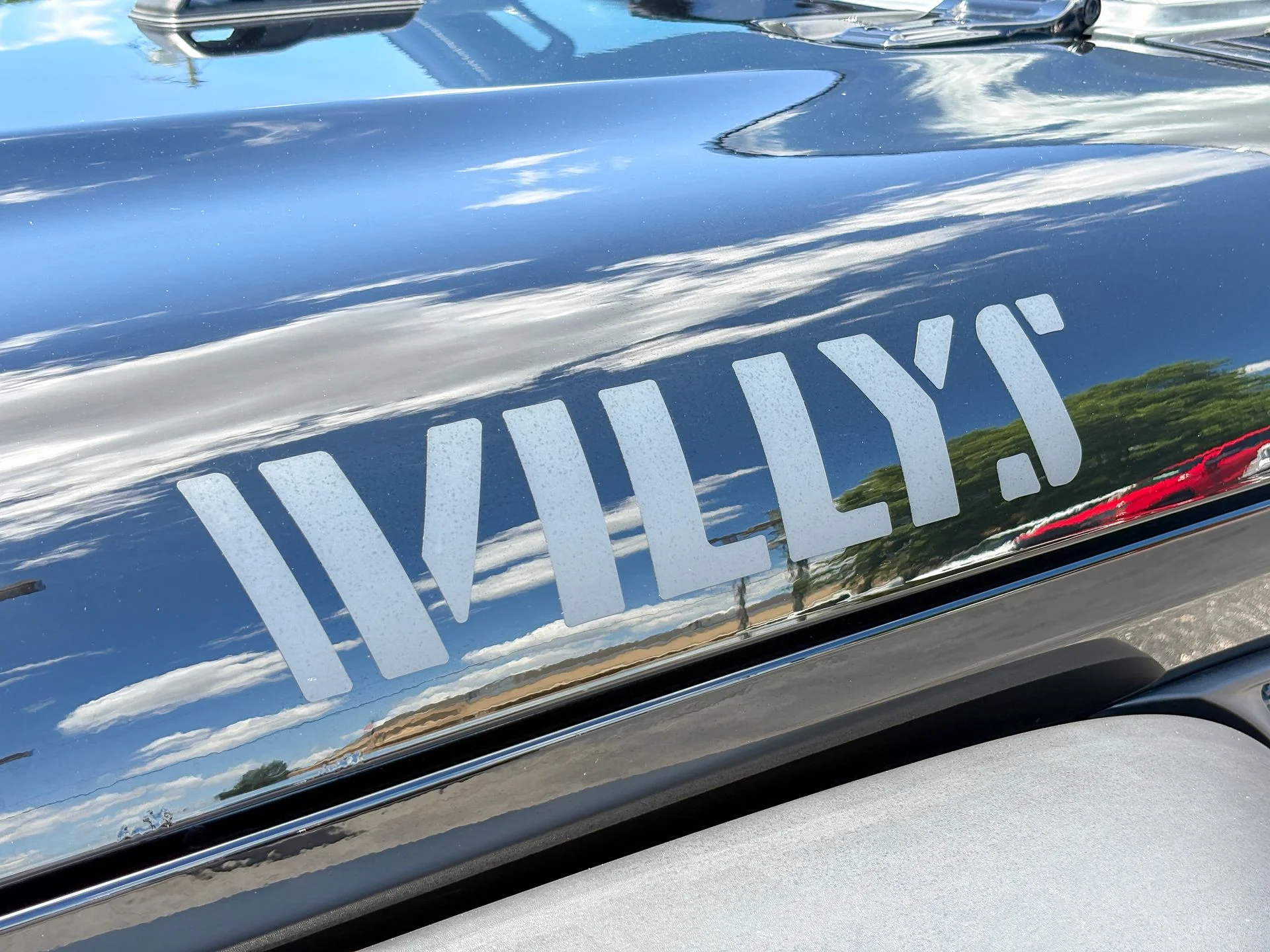 Used 2022 Black Jeep  image 11