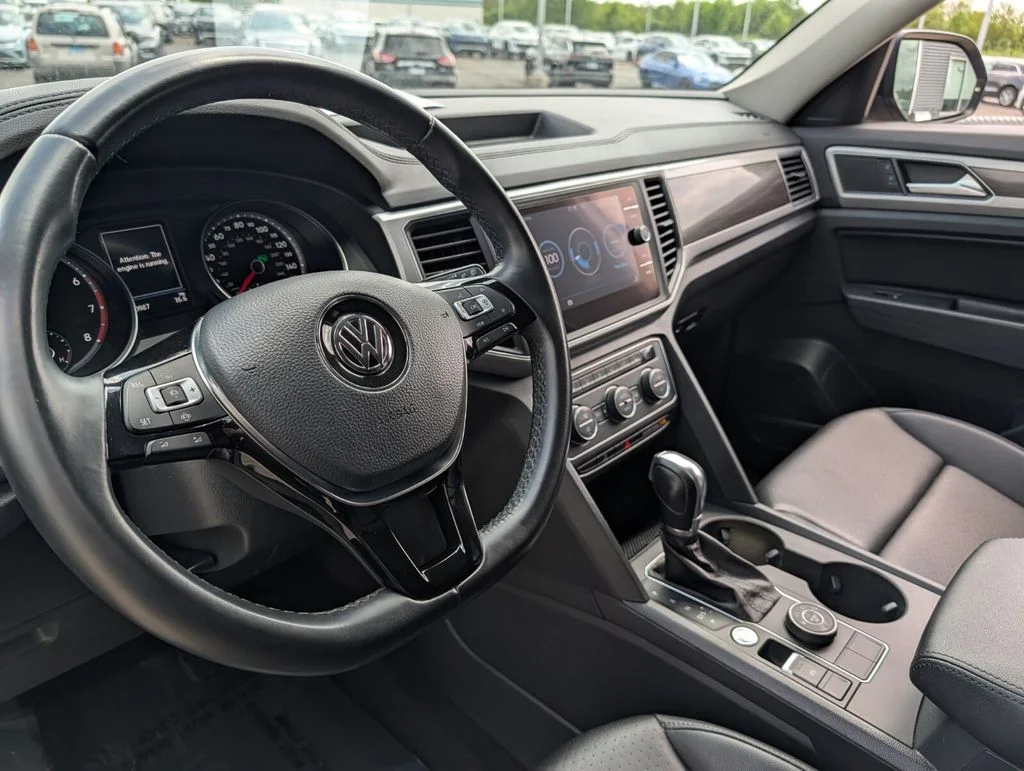 Used 2019 Blue Volkswagen 3.6L V6 SE image 19