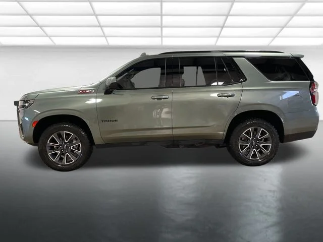 Used 2024 Green Chevrolet Z71 image 2