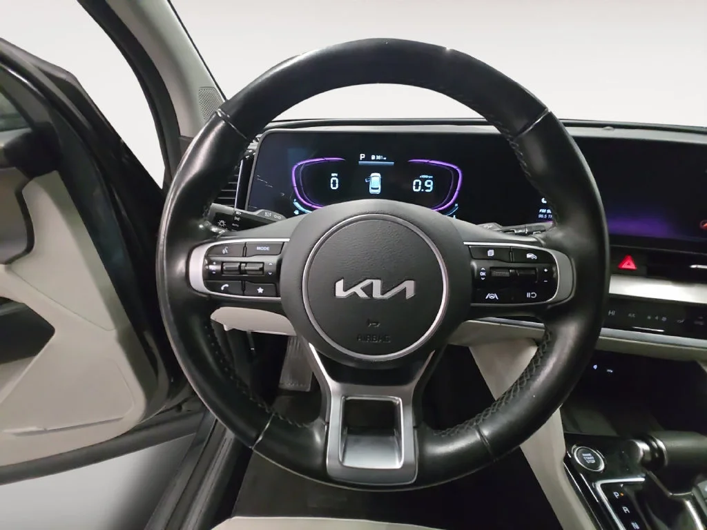 Used 2025 Gray Kia EX image 19