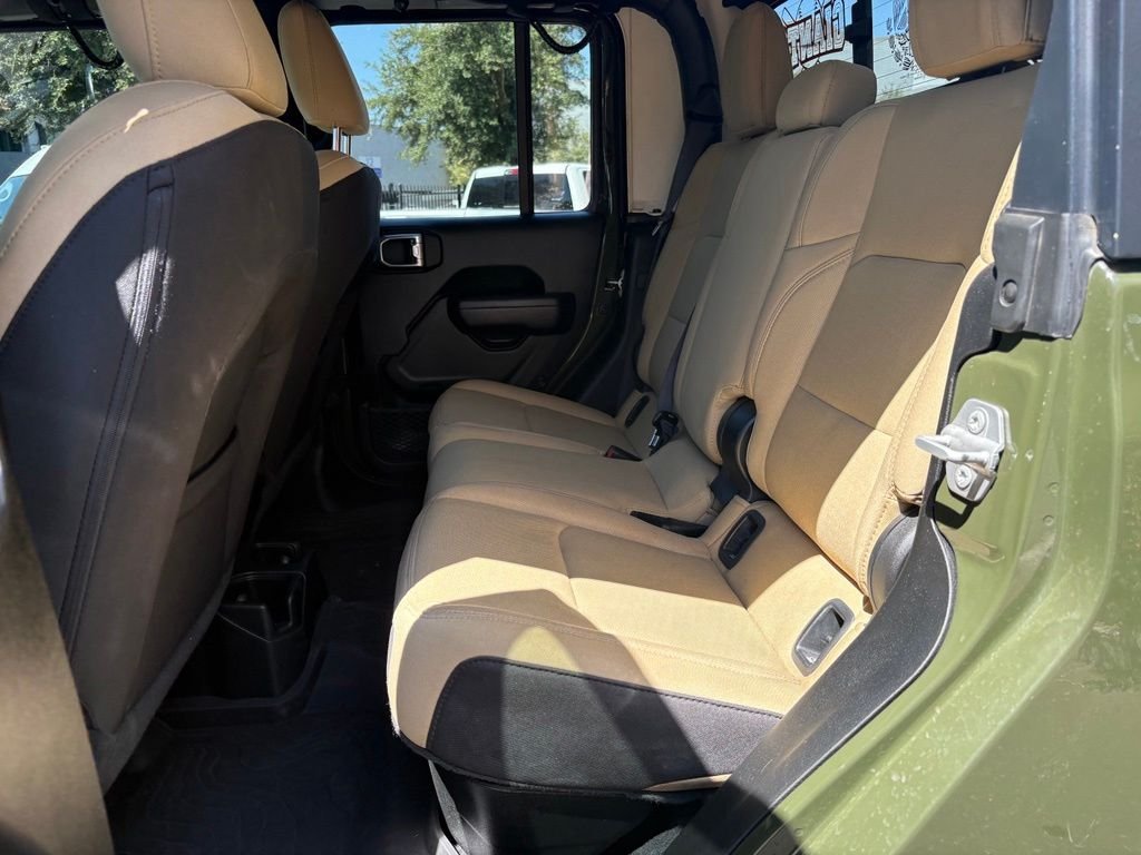 Used 2023 Green Jeep Sport S image 10