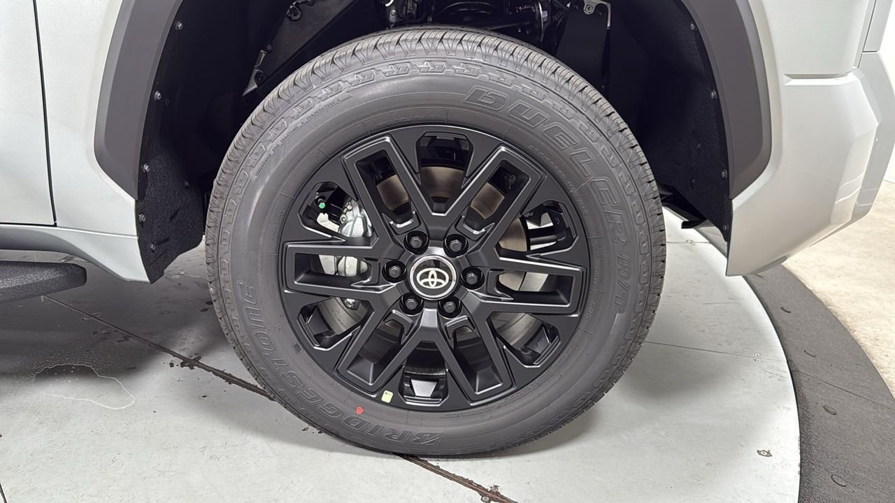 2026 Toyota Tundra Limited - Photo 21