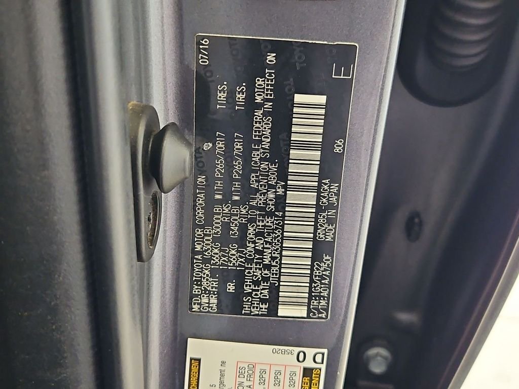Used 2016 Gray Toyota SR5 image 32